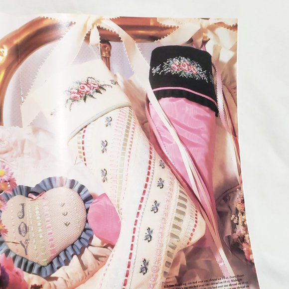 Heartsong Christmas Cross Stitch Pattern Leaflet Country Crafts Craftways 1991 - Picture 5 of 6